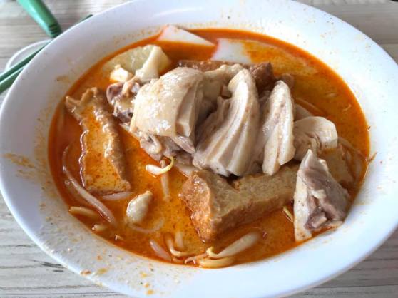 curry chicken noodles