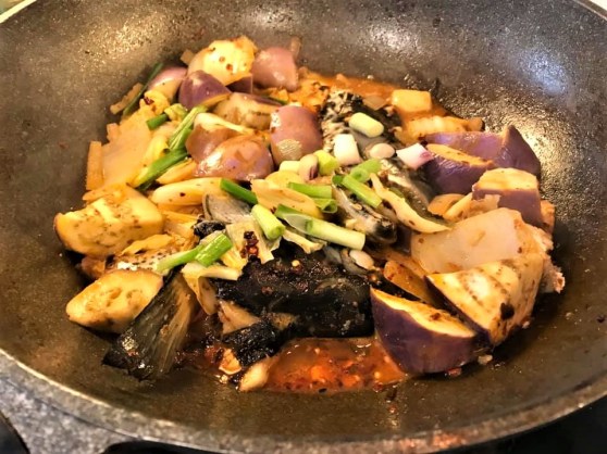 mala spiced pot with salmon head 麻辣香锅2