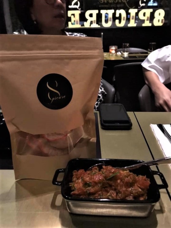 spicy tuna salsa with prawn crackers