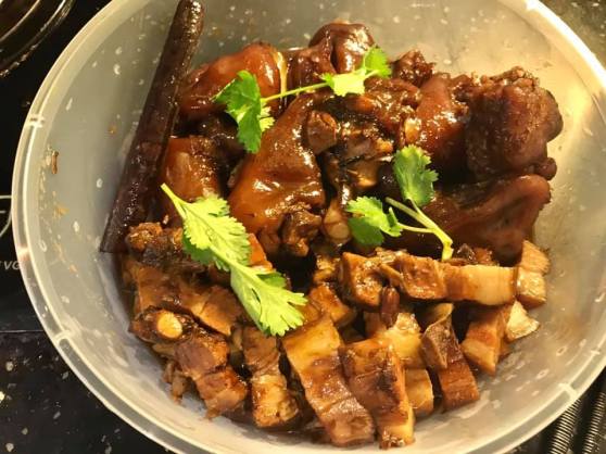 braised trotters and belly pork