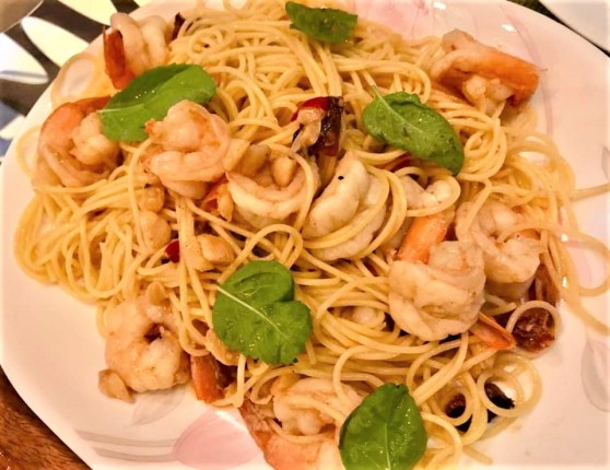 chorizo prawns spaghetti