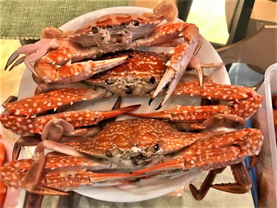 steamed fresh flower crabs